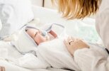 Почему новорожденный ребенок плохо и мало спит? Почему новорожденный ребенок плохо и мало спит?
